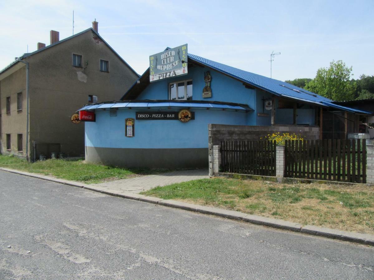 Julie 1 Apartamento Svoboda nad Úpou Exterior foto